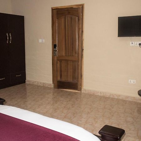 Kislas Luxury Hotel Adenta Zewnętrze zdjęcie