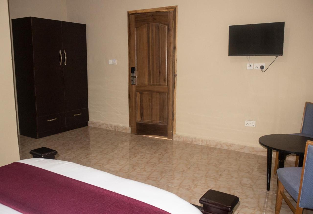 Kislas Luxury Hotel Adenta Zewnętrze zdjęcie